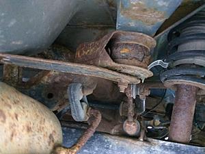 Body Mount Bushings-21170776_10207373603778022_364380062_o.jpg